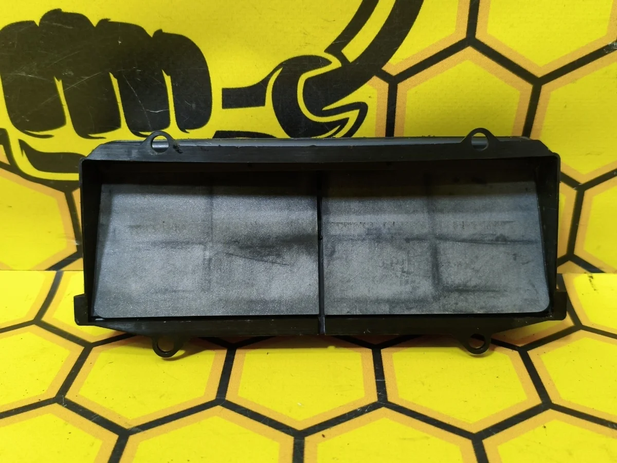 Решетка вентиляционная Nissan Juke 2012 77008AX60A F15 HR16DE, правая