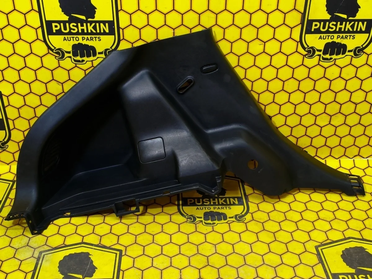 Обшивка багажника боковая нижняя Nissan Juke 2012 849511KB1A F15 HR16DE, левая