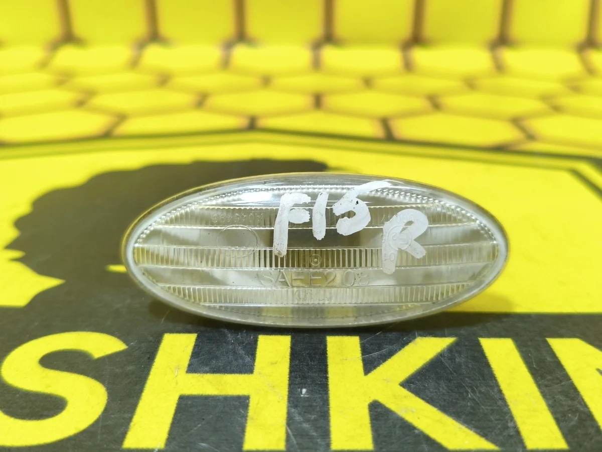 Поворотник в крыло Nissan Juke 2012 261608990A F15 HR16DE, правый