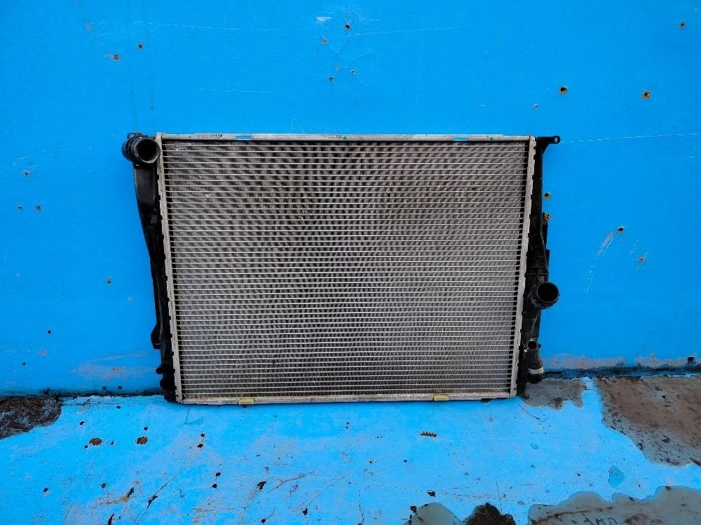 Радиатор основной BMW 3 серия E90/E91/E92/E93 (2005—2010)