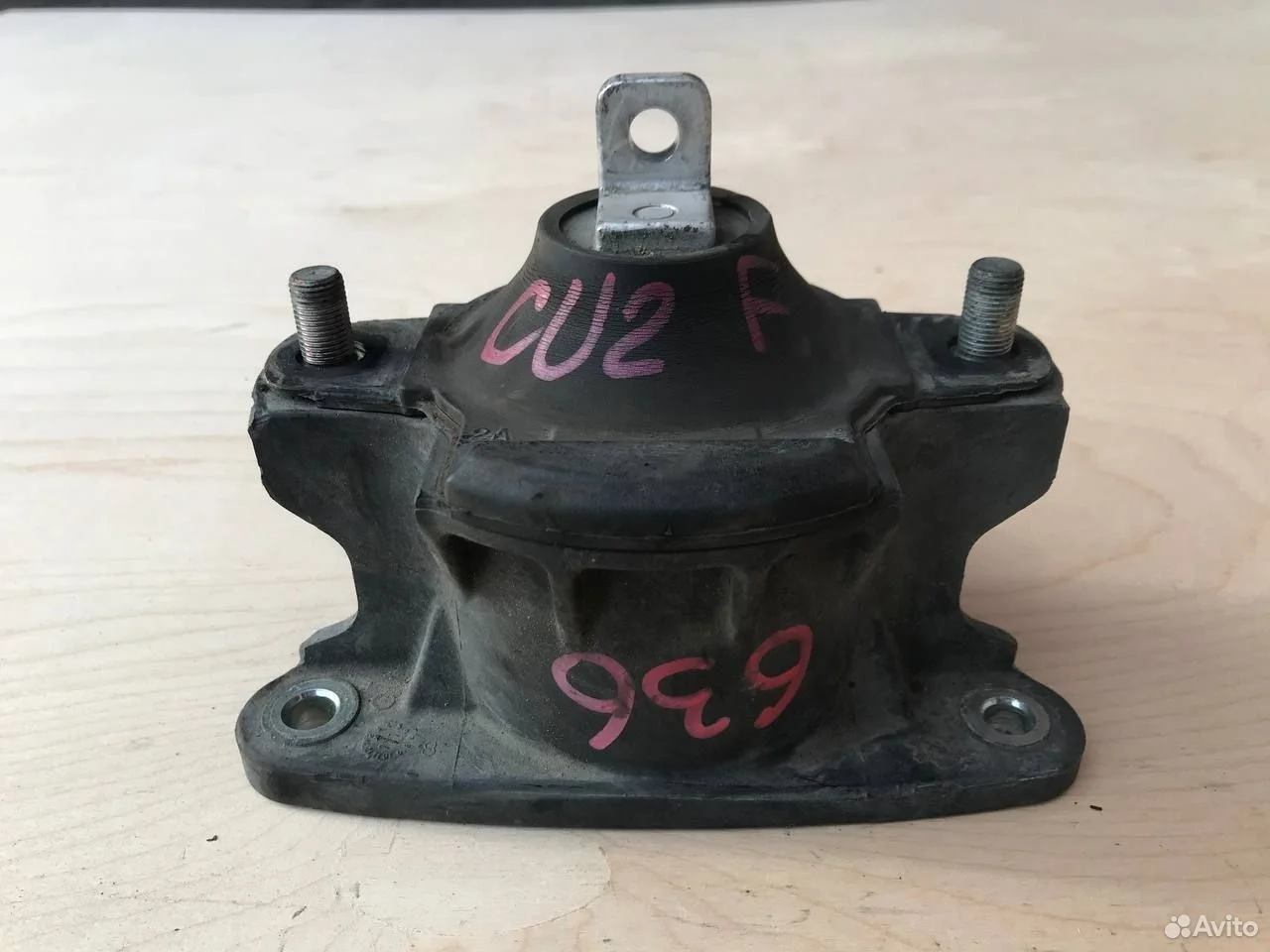 Подушка передняя honda accord 8 2.4 k24z4