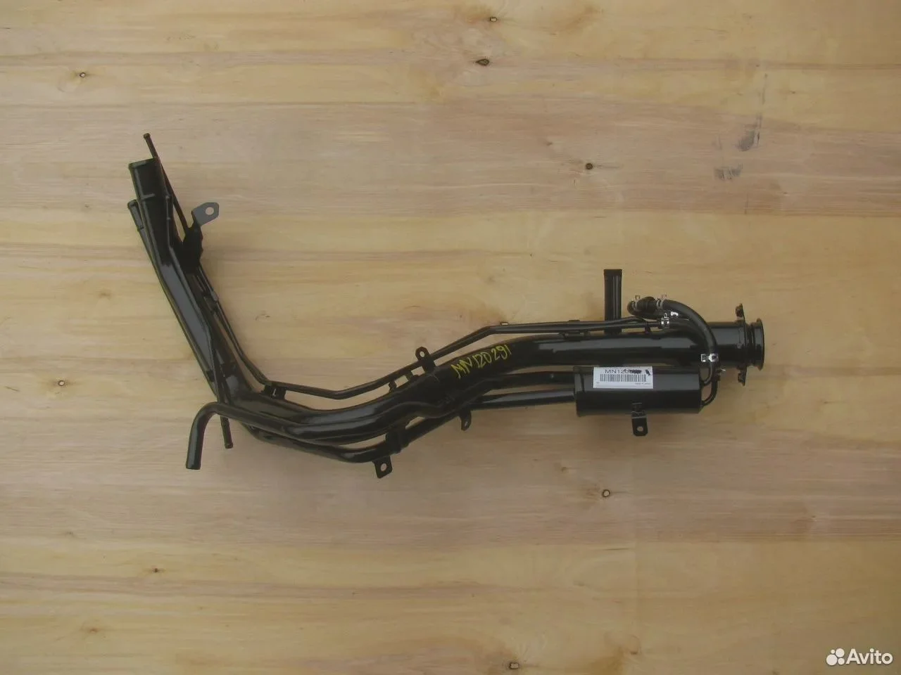 Горловина бензобака mitsubishi outlander оригинал