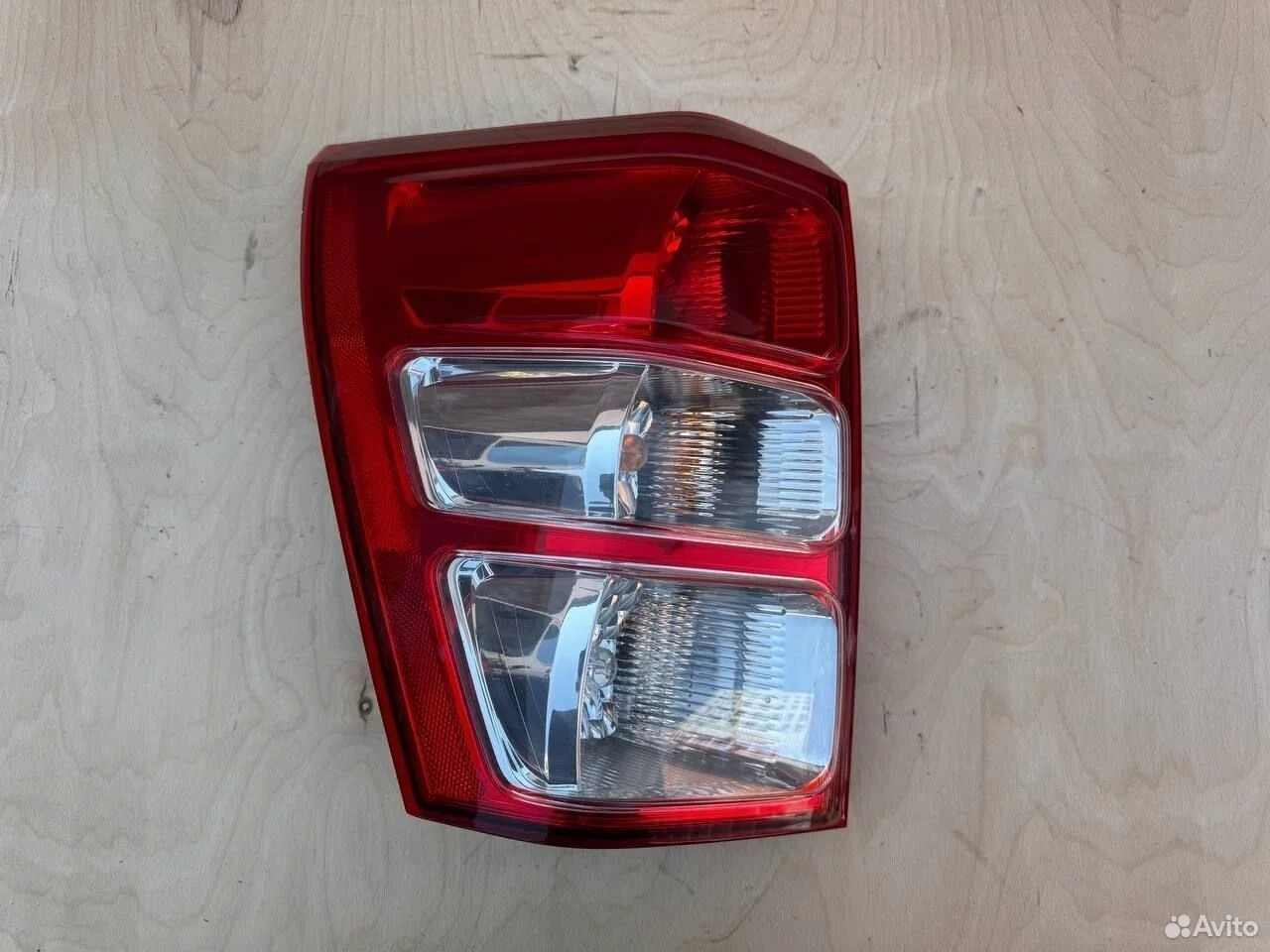 Фонарь левый suzuki grand vitara 3 2005-2016