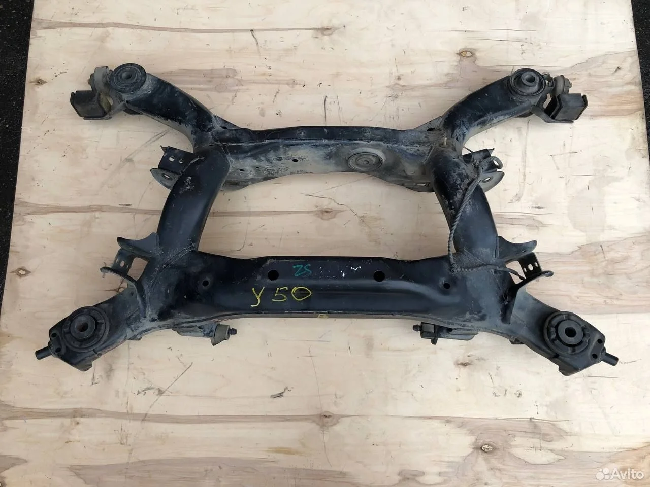 Задняя балка подрамник infiniti m35 m45 y50