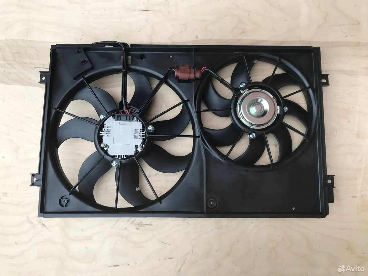 Диффузор вентилятор volkswagen passat b6 b7 touran