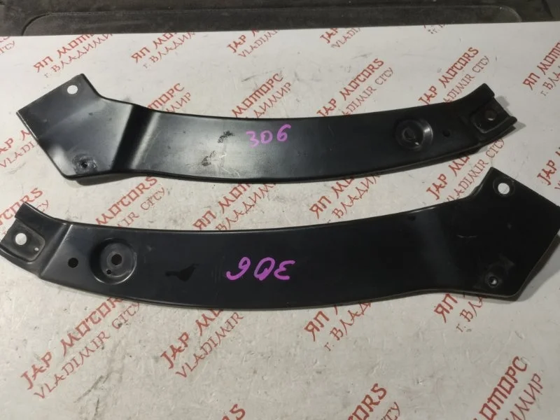 Крепление фары Volkswagen Tiguan CAW 2009