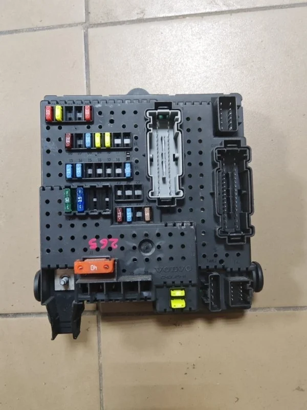 Модуль REM Volvo XC90 2012 30786646 B6324S5