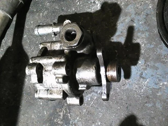 Насос гидроусилителя Renault Vel Satis   F4R , G9T