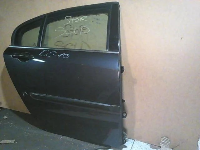 Дверь задняя правая Renault Laguna 3   B R