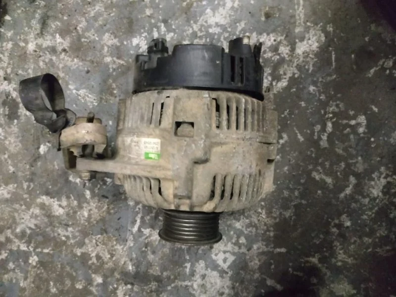 Генератор Renault Kangoo   1.9