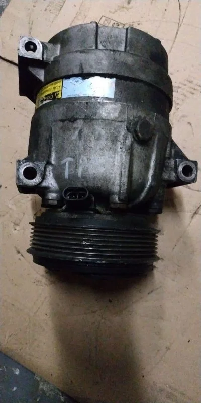 Компрессор кондиционера Renault Trafic 2