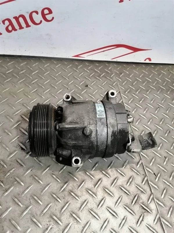 Компрессор кондиционера Renault Laguna 2  F9Q F4R