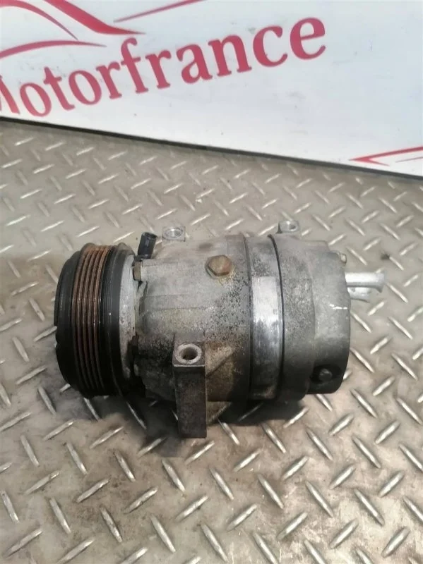 Компрессор кондиционера Renault Trafic 2