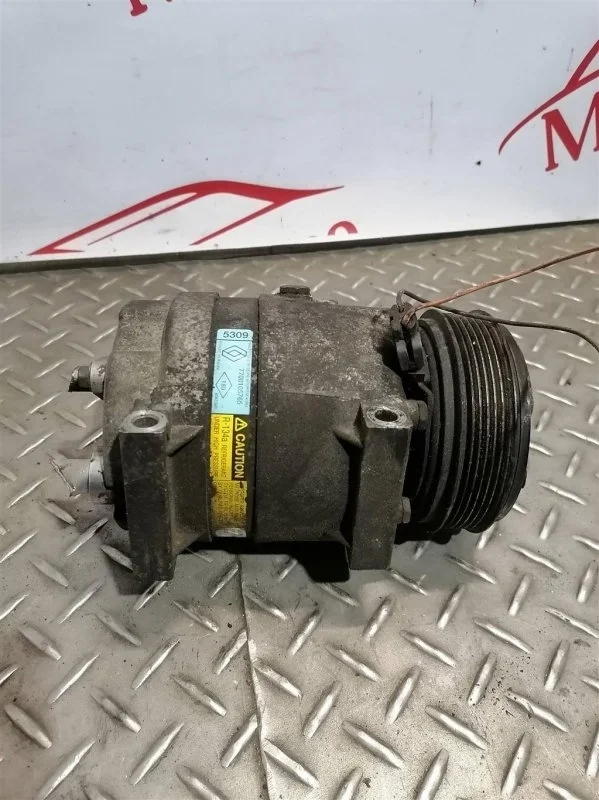 Компрессор кондиционера Renault Trafic 2