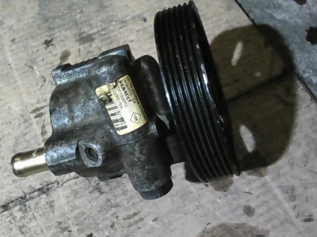 Насос гидроусилителя Renault Trafic 2  F9Q