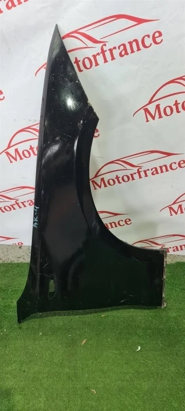 Крыло BMW 1-Series E87   F R