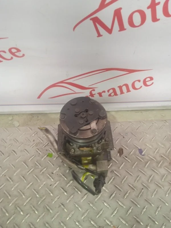 Компрессор кондиционера Ford Fusion