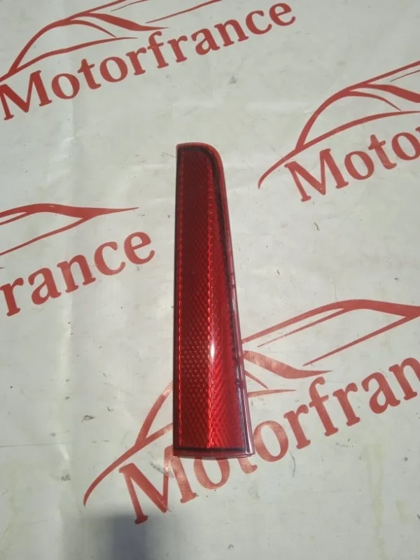 Фонарь задний Nissan Note E11   B R