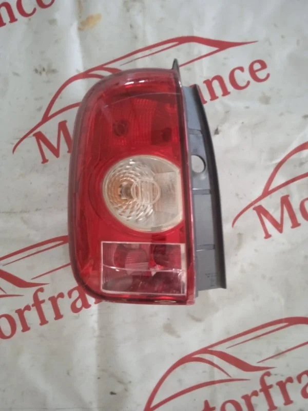 Фонарь задний Renault Duster    B L