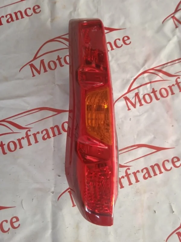 Фонарь задний NISSAN X-Trail T31   B L