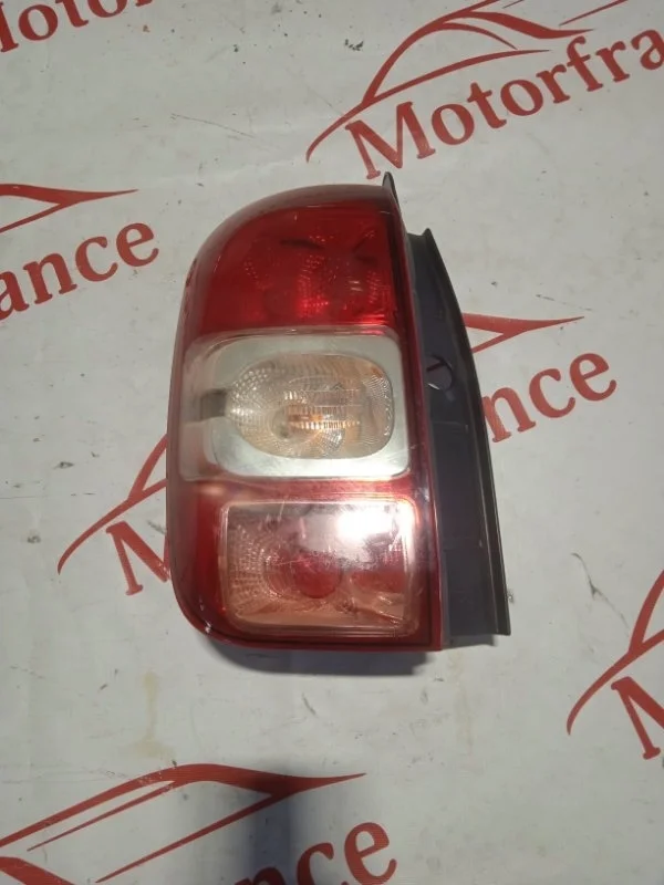 Фонарь задний Renault Duster    B L