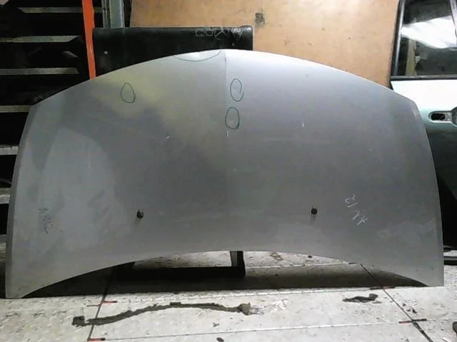 Капот Renault Clio