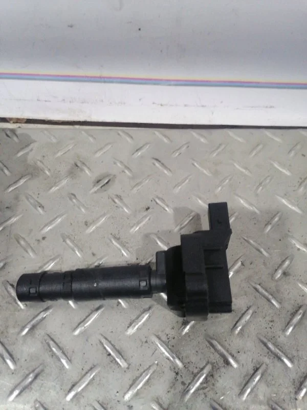 Катушка зажигания Mercedes-benz C-Class W203  1.8 271