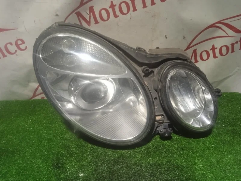 Фара ксеноновая Mercedes-benz E-Class W211    R