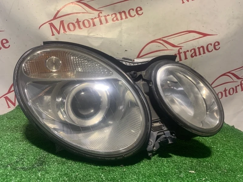 Фара ксеноновая Mercedes-benz E-Class W211    R