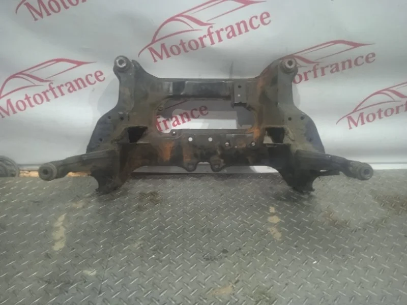 Подрамник передний Nissan X-Trail T30