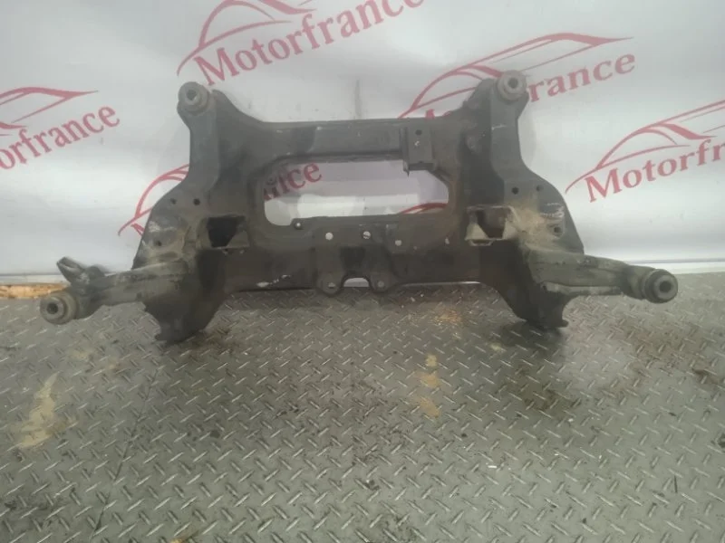 Подрамник передний Nissan X-Trail T30