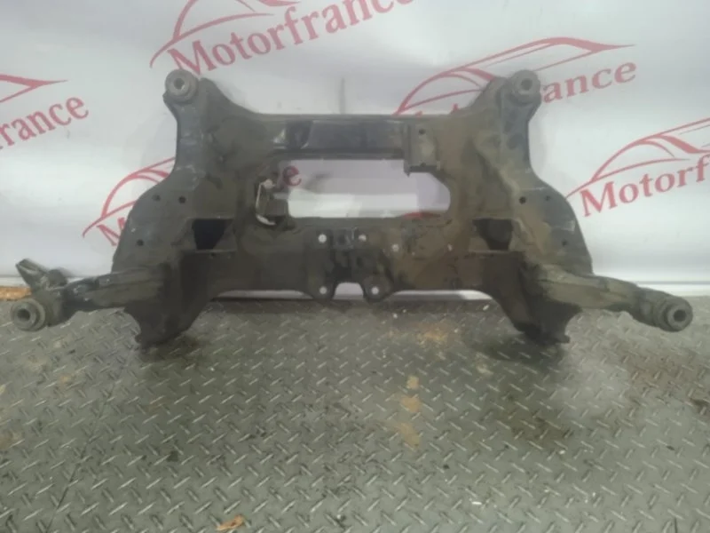 Подрамник передний Nissan X-Trail T30