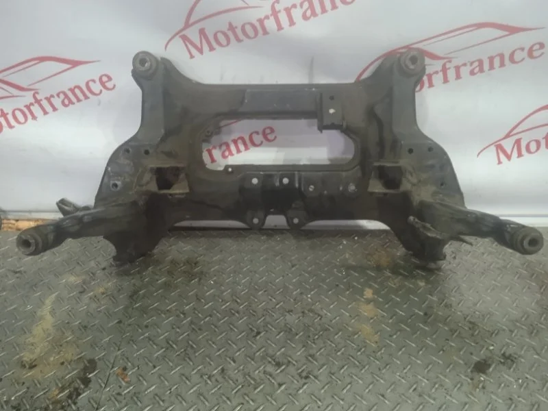 Подрамник передний Nissan X-Trail T30