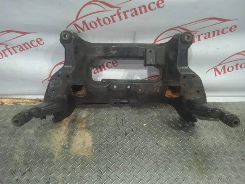 Подрамник передний Nissan X-Trail T30