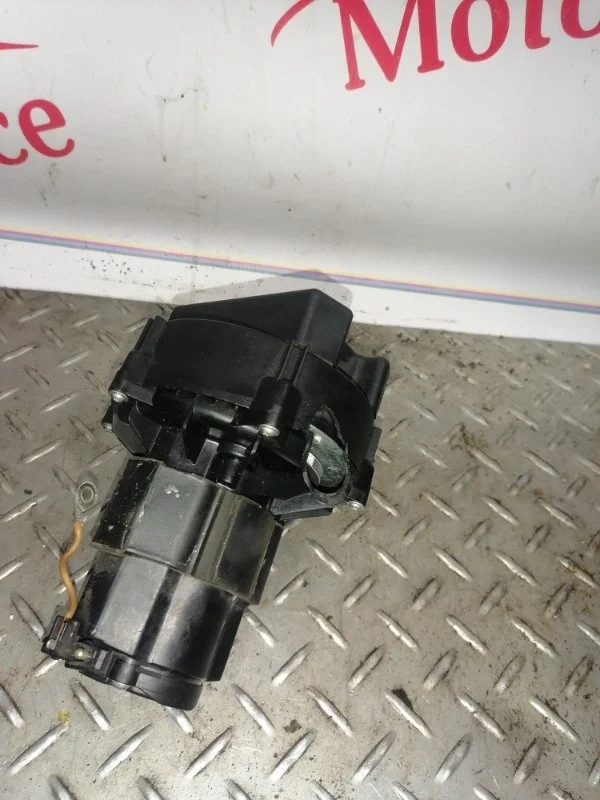 Насос продувки катализатора Mercedes-benz C-Class W203  2.6 112.912