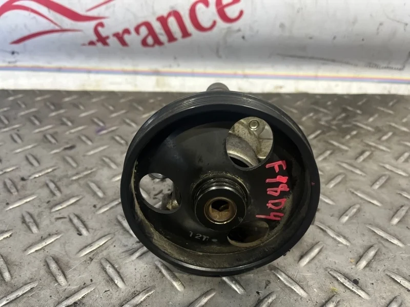 Насос гидроусилителя руля Opel Astra H  1.8 Z18XER