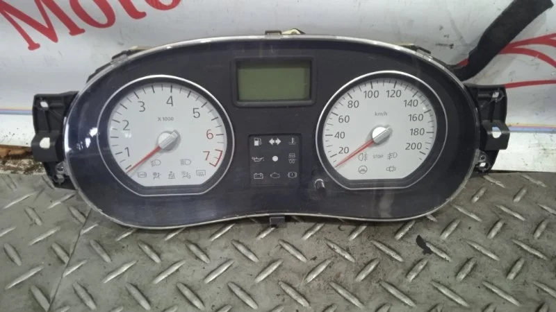 Панель приборов Renault Sandero 1  1.4 K7J 8V