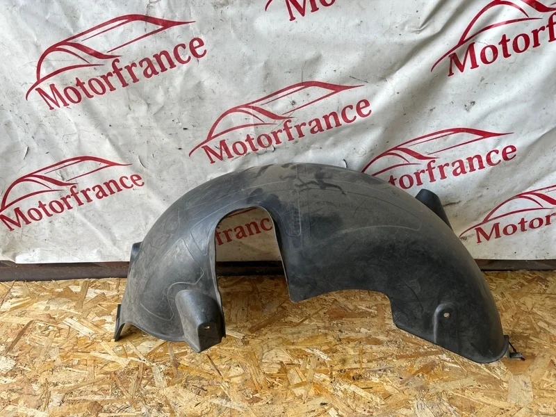 Подкрылок BMW X3 E83   B L