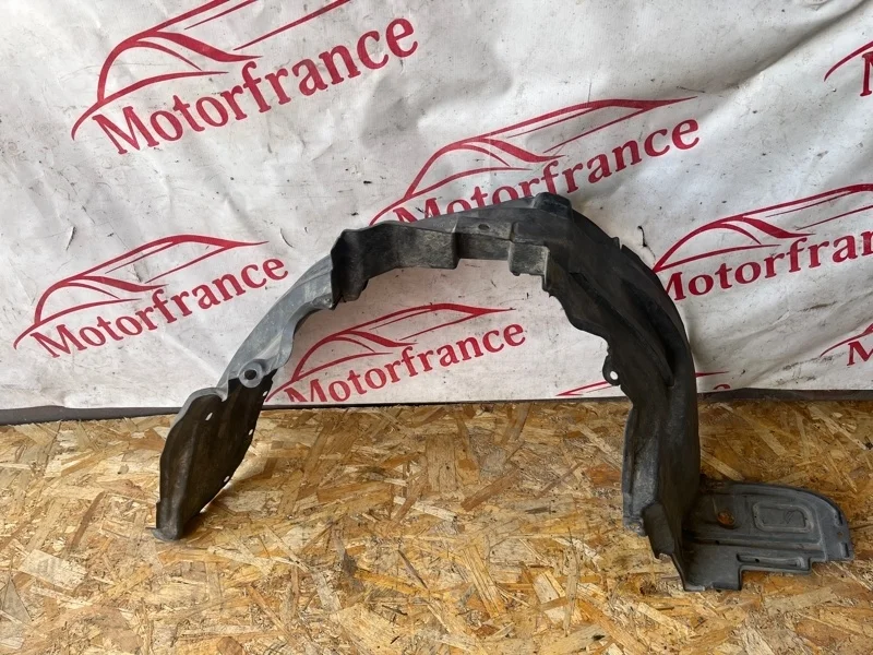 Подкрылок Nissan X-Trail T30 2003-2007  F L