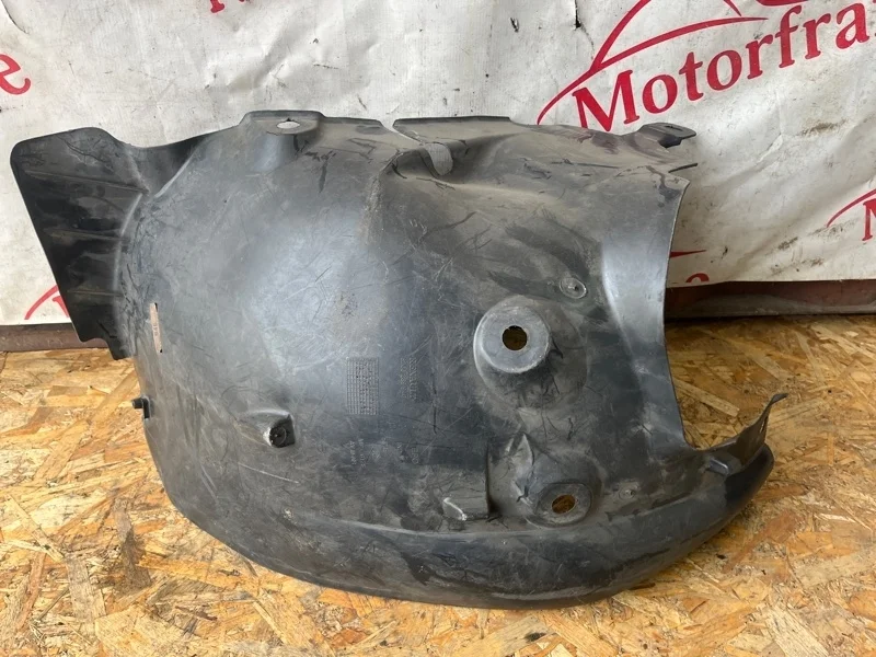 Подкрылок Renault Clio 3   F R