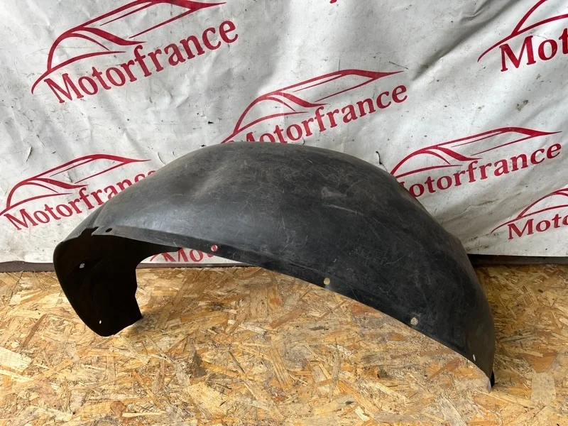 Подкрылок BMW X5 E53   B R