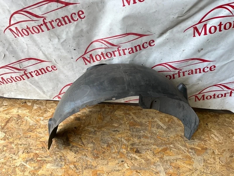 Подкрылок BMW X3 E83   B R