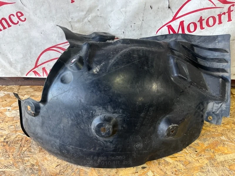 Подкрылок Renault Megane 3   F L