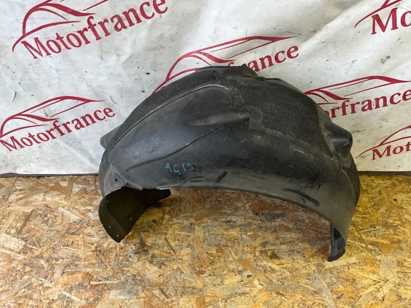 Подкрылок BMW 5-Series E60   B R