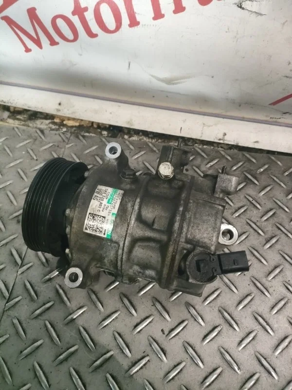 Компрессор кондиционера Audi A1  2012 CBZA 1.2 TFSI