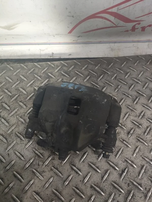 Суппорт тормозной Hyundai Getz 1 2004  F L