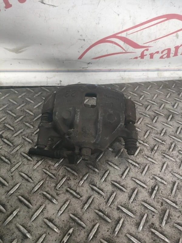 Суппорт тормозной Hyundai Getz 1 2004  F L