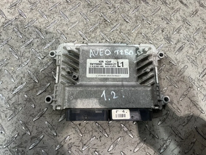 Блок управления двигателем Chevrolet Aveo T250 2005-2011
