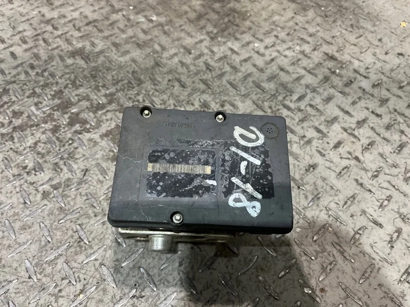Блок ABS Nissan Pathfinder R51 2004-2013