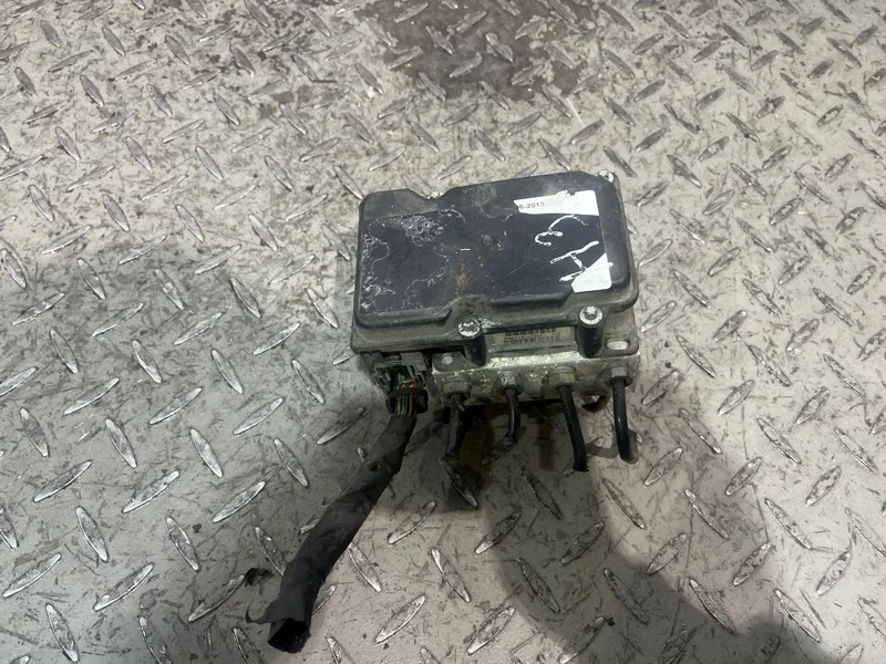 Блок ABS Nissan Note E11 2006-2013